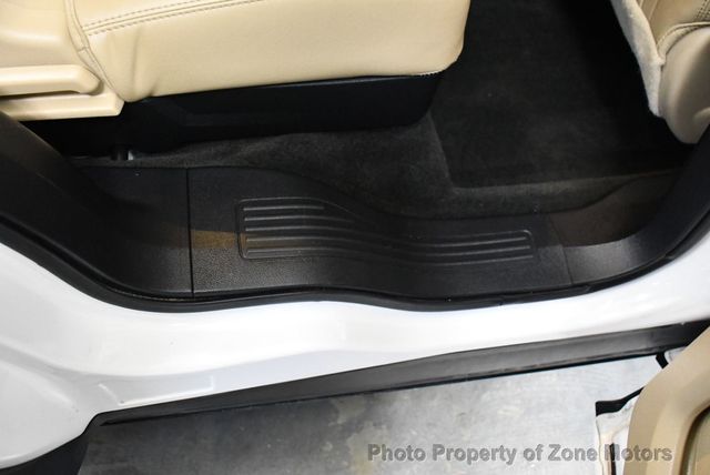 2017 Ford Explorer XLT 4WD - 22963435 - 18