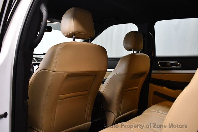 2017 Ford Explorer XLT 4WD - 22963435 - 19