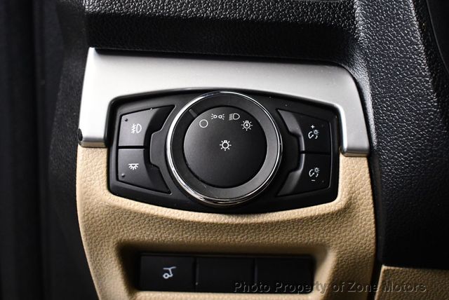 2017 Ford Explorer XLT 4WD - 22963435 - 29