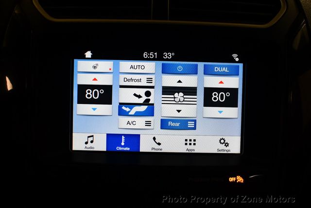 2017 Ford Explorer XLT 4WD - 22963435 - 37