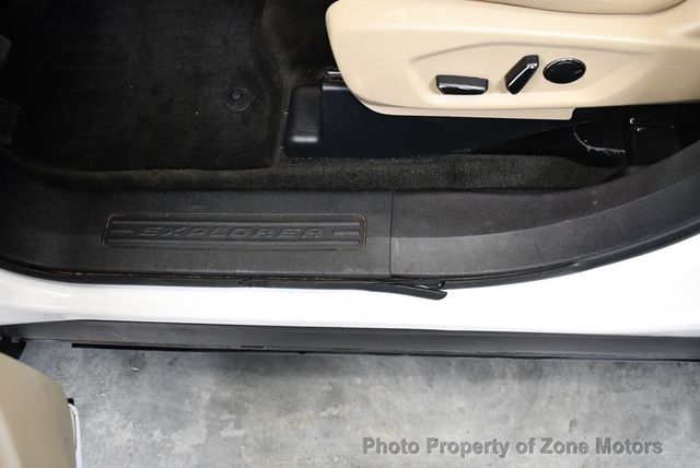 2017 Ford Explorer XLT 4WD - 22963435 - 8