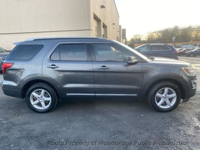 2017 Ford Explorer XLT 4WD - 22766581 - 4