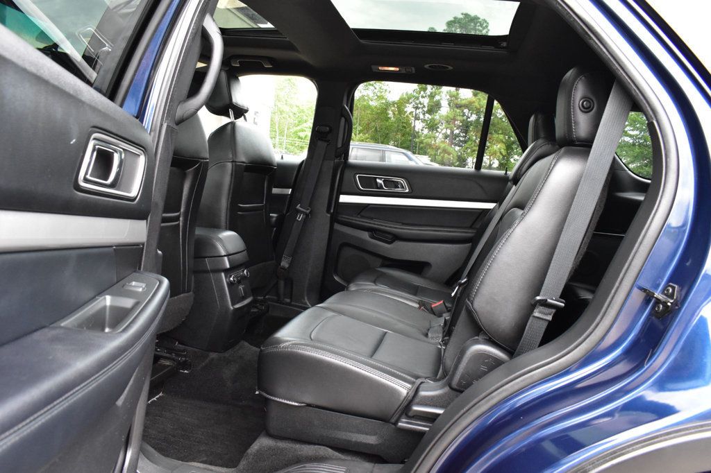 2017 Ford Explorer XLT 4WD - 22922392 - 20