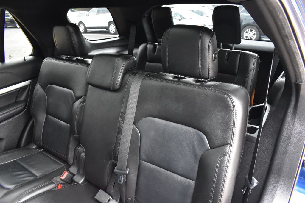 2017 Ford Explorer XLT 4WD - 22922392 - 21