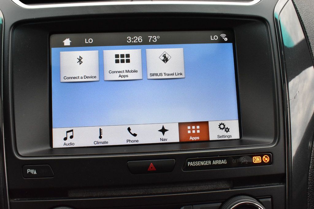 2017 Ford Explorer XLT 4WD - 22922392 - 38