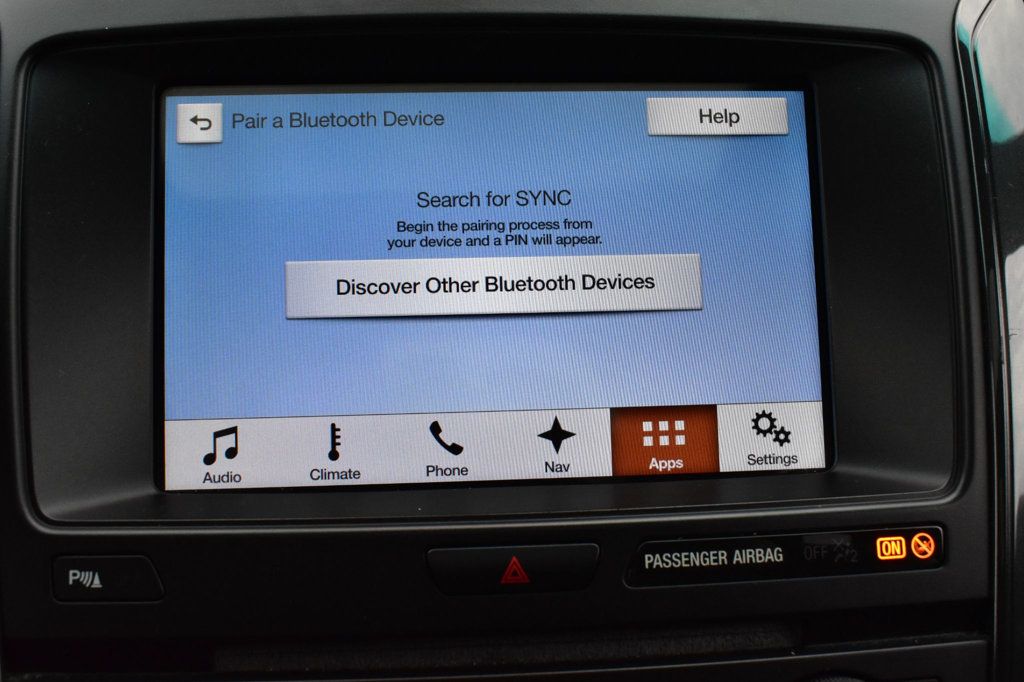 2017 Ford Explorer XLT 4WD - 22922392 - 39