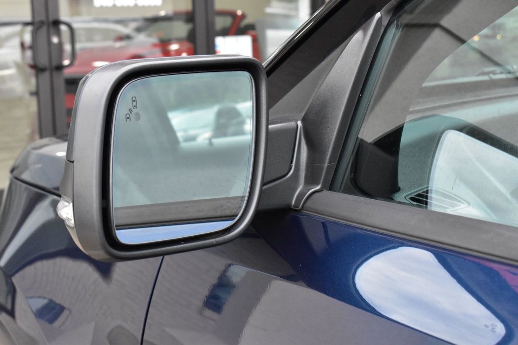 2017 Ford Explorer XLT 4WD - 22922392 - 53