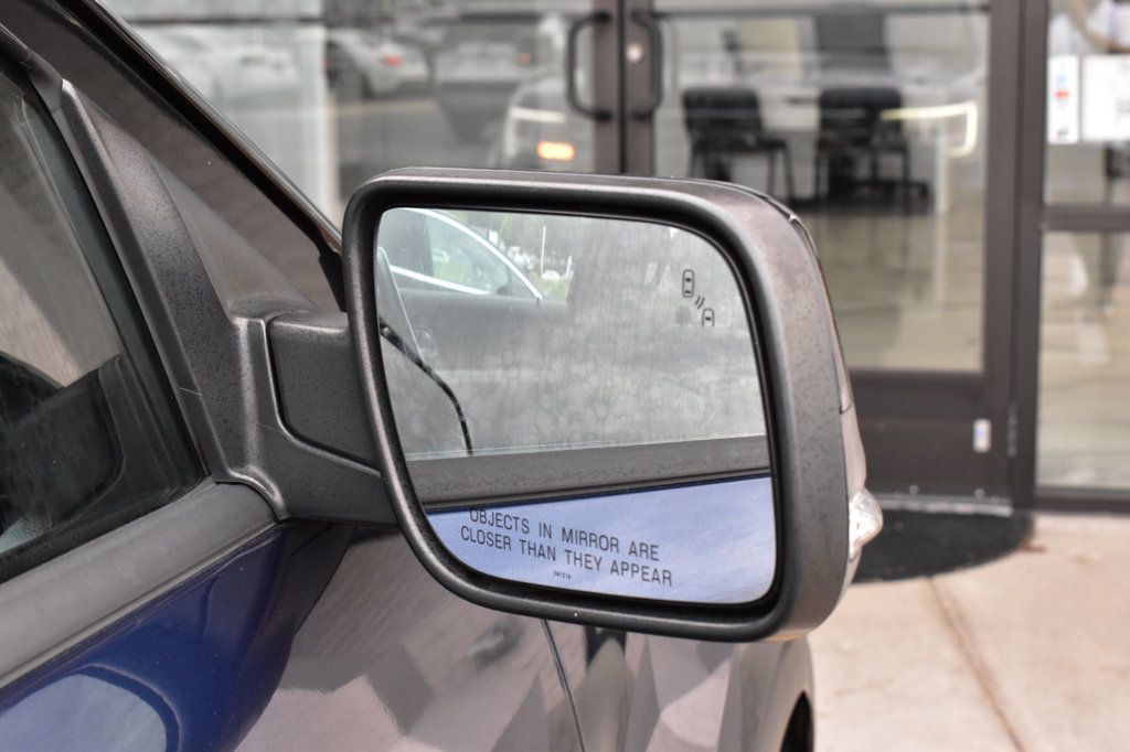 2017 Ford Explorer XLT 4WD - 22922392 - 56