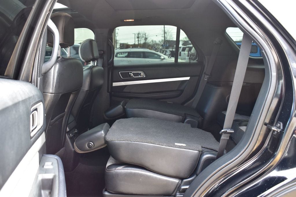2017 Ford Explorer XLT 4WD - 22983843 - 25