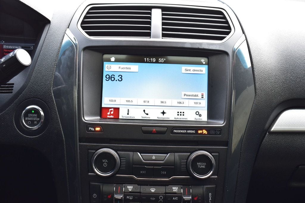 2017 Ford Explorer XLT 4WD - 22983843 - 37