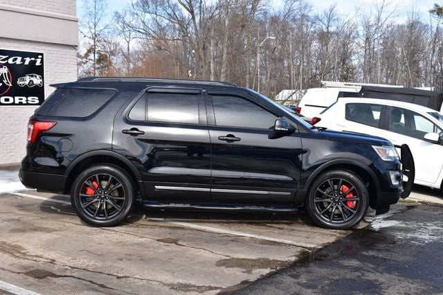 2017 Ford Explorer XLT 4WD - 22983843 - 3