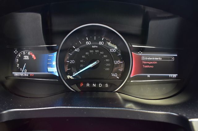 2017 Ford Explorer XLT 4WD - 22983843 - 43