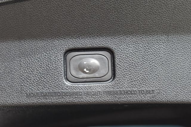 2017 Ford Explorer XLT 4WD - 22983843 - 54