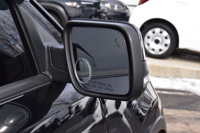 2017 Ford Explorer XLT 4WD - 22983843 - 60