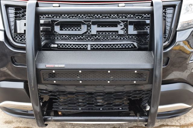 2017 Ford Explorer XLT 4WD - 22983843 - 62