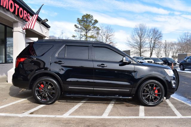 2017 Ford Explorer XLT 4WD - 22983843 - 6