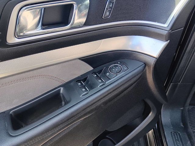 2017 Ford Explorer XLT 4WD - 22979246 - 9