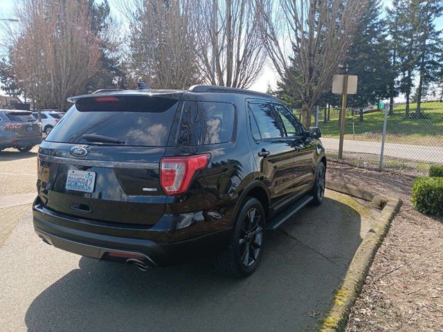 2017 Ford Explorer XLT 4WD - 22979246 - 2