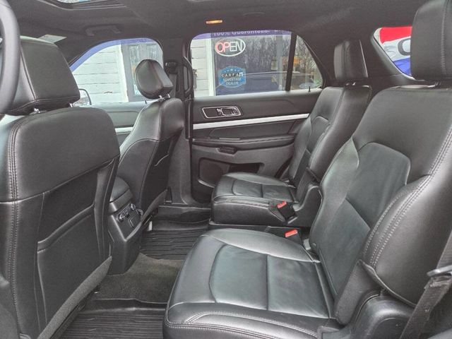 2017 Ford Explorer XLT 4WD - 23008036 - 13