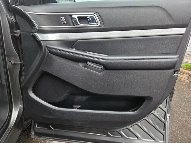 2017 Ford Explorer XLT 4WD - 23008036 - 22