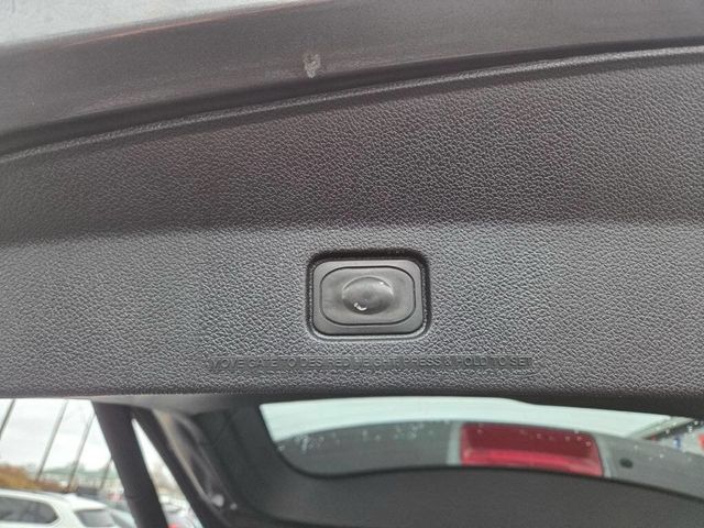 2017 Ford Explorer XLT 4WD - 23008036 - 23