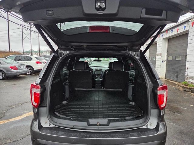 2017 Ford Explorer XLT 4WD - 23008036 - 24