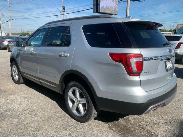 2017 Ford Explorer XLT 4WD - 22941516 - 18