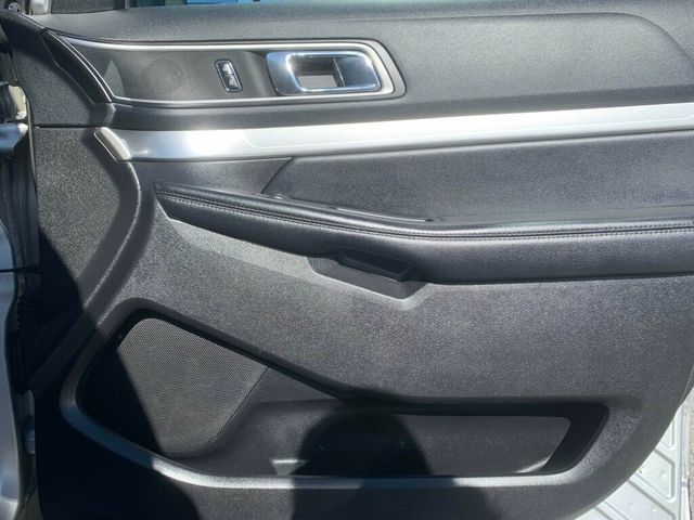 2017 Ford Explorer XLT 4WD - 22941516 - 27