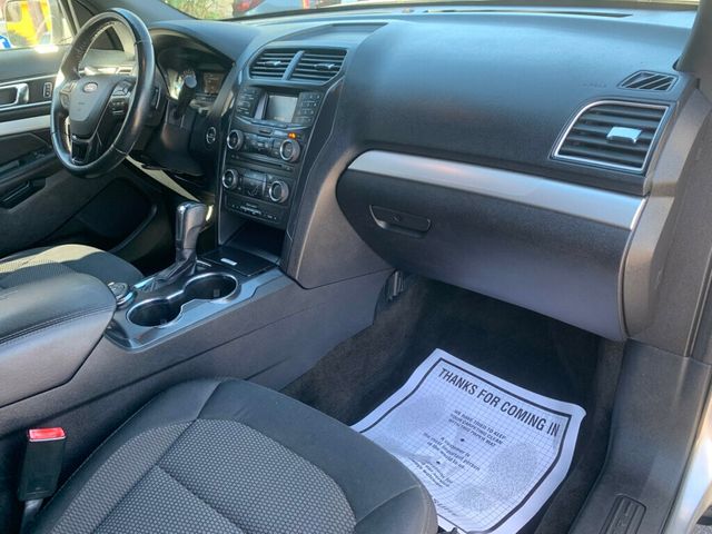 2017 Ford Explorer XLT 4WD - 22941516 - 29