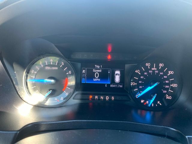 2017 Ford Explorer XLT 4WD - 22941516 - 6