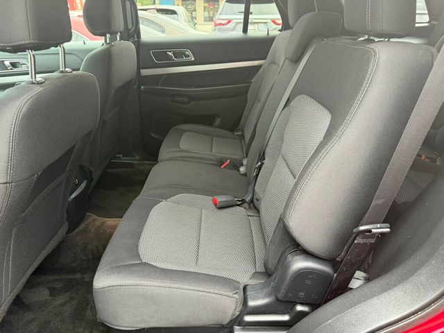 2017 Ford Explorer XLT 4WD - 23008181 - 9