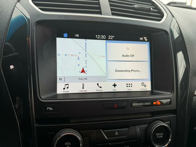 2017 Ford Explorer XLT 4WD - 23008181 - 22