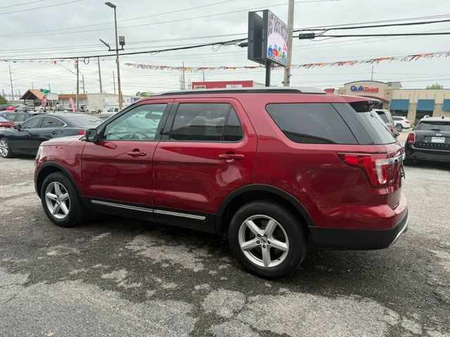 2017 Ford Explorer XLT 4WD - 23008181 - 3