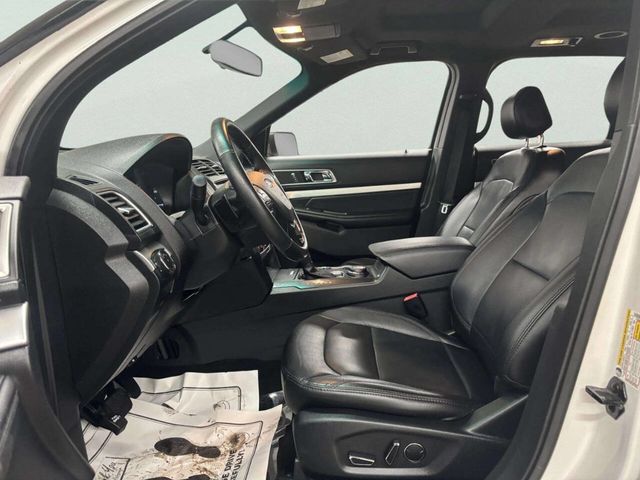 2017 Ford Explorer XLT 4WD - 22968418 - 11