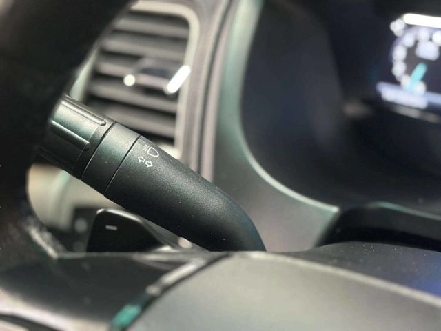 2017 Ford Explorer XLT 4WD - 22968418 - 33