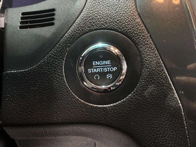 2017 Ford Explorer XLT 4WD - 22968418 - 37