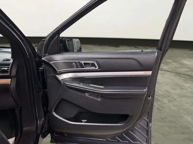2017 Ford Explorer XLT 4WD - 23039960 - 20