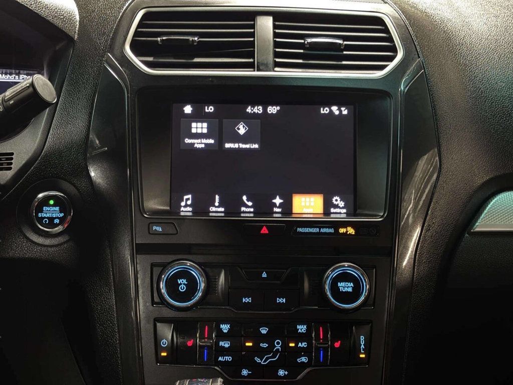 2017 Ford Explorer XLT 4WD - 23039960 - 24