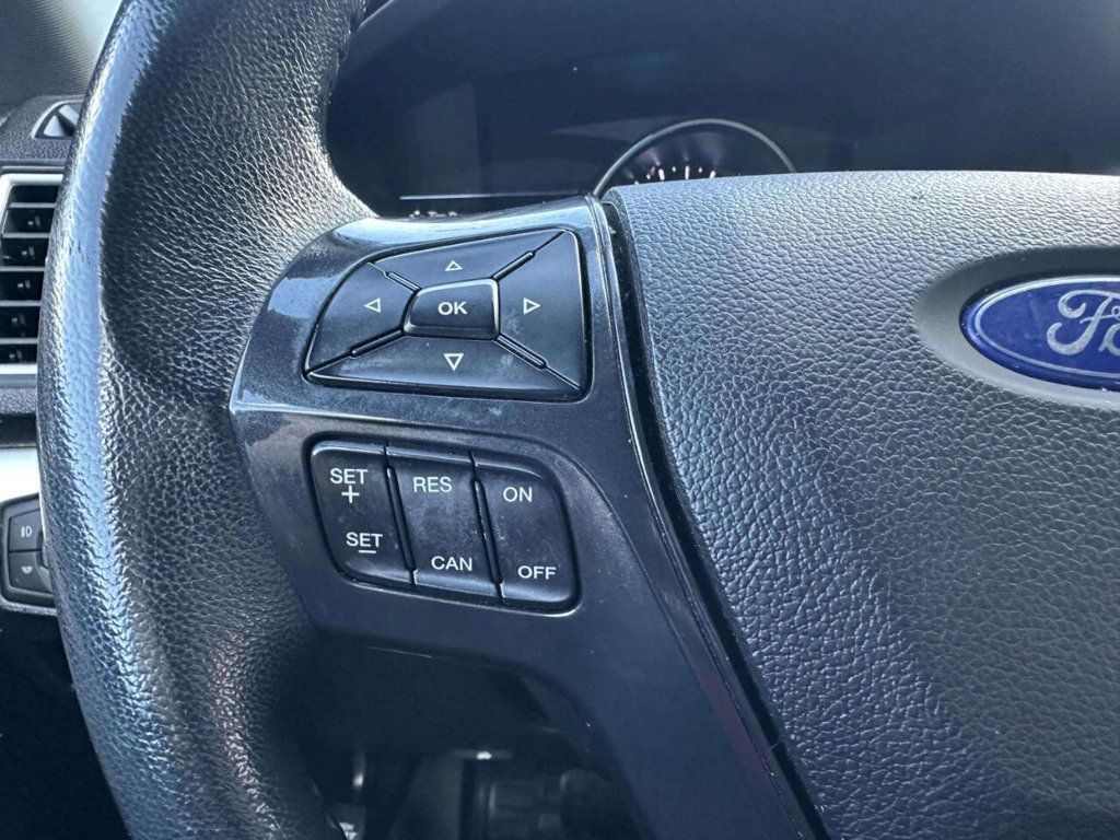 2017 Ford Explorer XLT 4WD - 23043548 - 20