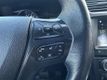 2017 Ford Explorer XLT 4WD - 23043548 - 21