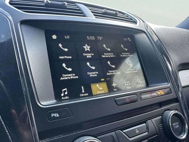 2017 Ford Explorer XLT 4WD - 23043548 - 33