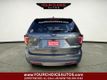 2017 Ford Explorer XLT 4WD - 23043548 - 3