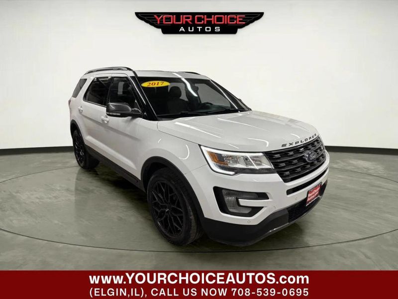 2017 Ford Explorer XLT 4WD - 23050916 - 9