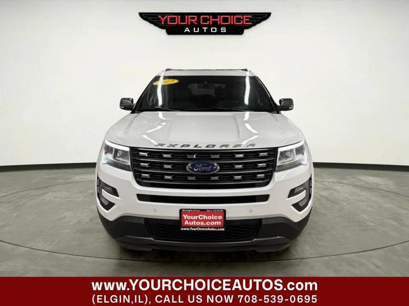 2017 Ford Explorer XLT 4WD - 23050916 - 10