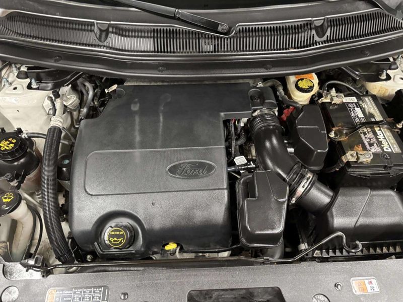 2017 Ford Explorer XLT 4WD - 23050916 - 11