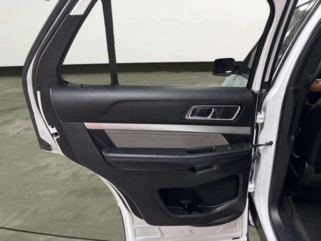 2017 Ford Explorer XLT 4WD - 23050916 - 15