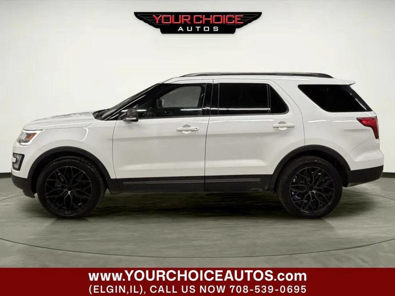 2017 Ford Explorer XLT 4WD - 23050916 - 1