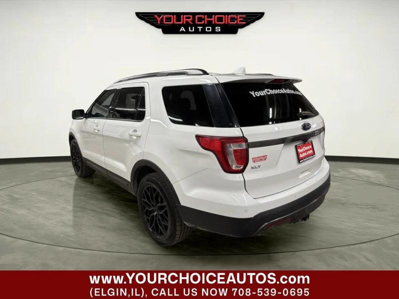 2017 Ford Explorer XLT 4WD - 23050916 - 2