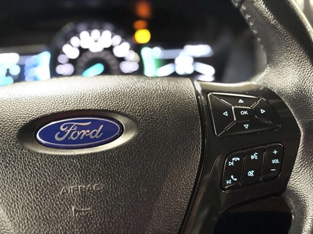 2017 Ford Explorer XLT 4WD - 23050916 - 30