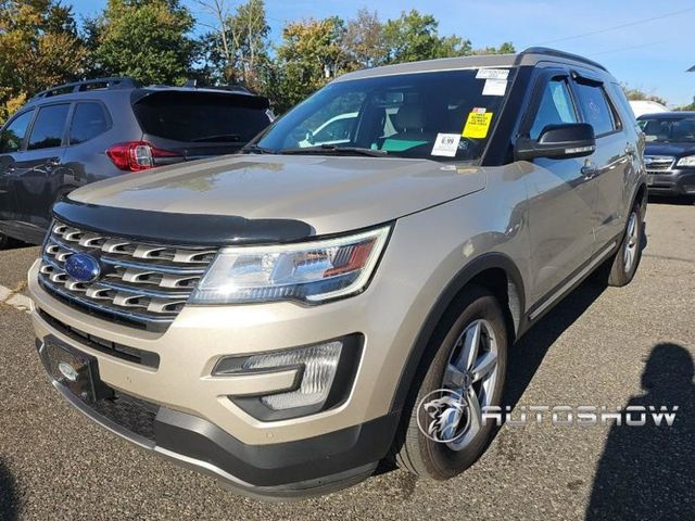 2017 Ford Explorer XLT 4WD - 22960661 - 0